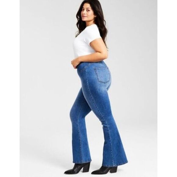 NWT Re generation by Celebrity Pink 3X Poppy Stretch Curvy Pull-On Flare Jeans - Picture 3 of 12